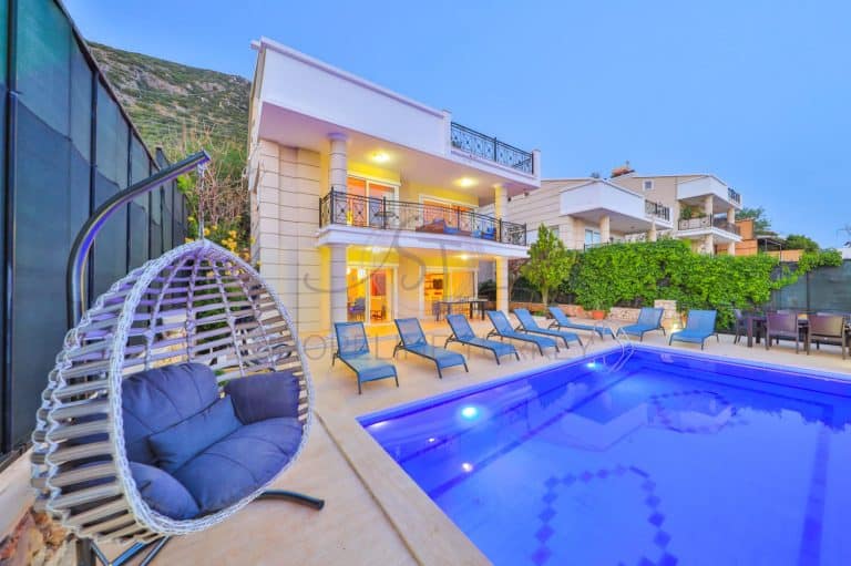 Villa Serenity 2 for holiday rent by shoreline turkey